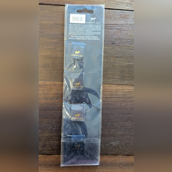 Dabney Lee Elephant Magnetic Bookmarks SET OF 4 - NEW‎ - Picture 2 of 3